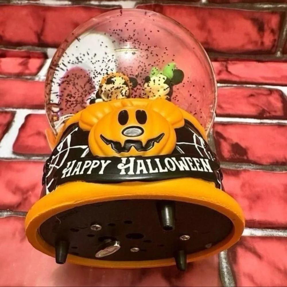 Disney Mickey & Minnie Happy Halloween Snow Globe